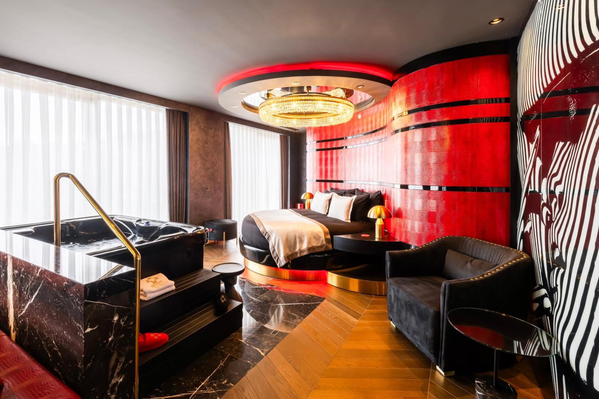 Merit Starlit Hotel & Residences Будва Екстериор снимка