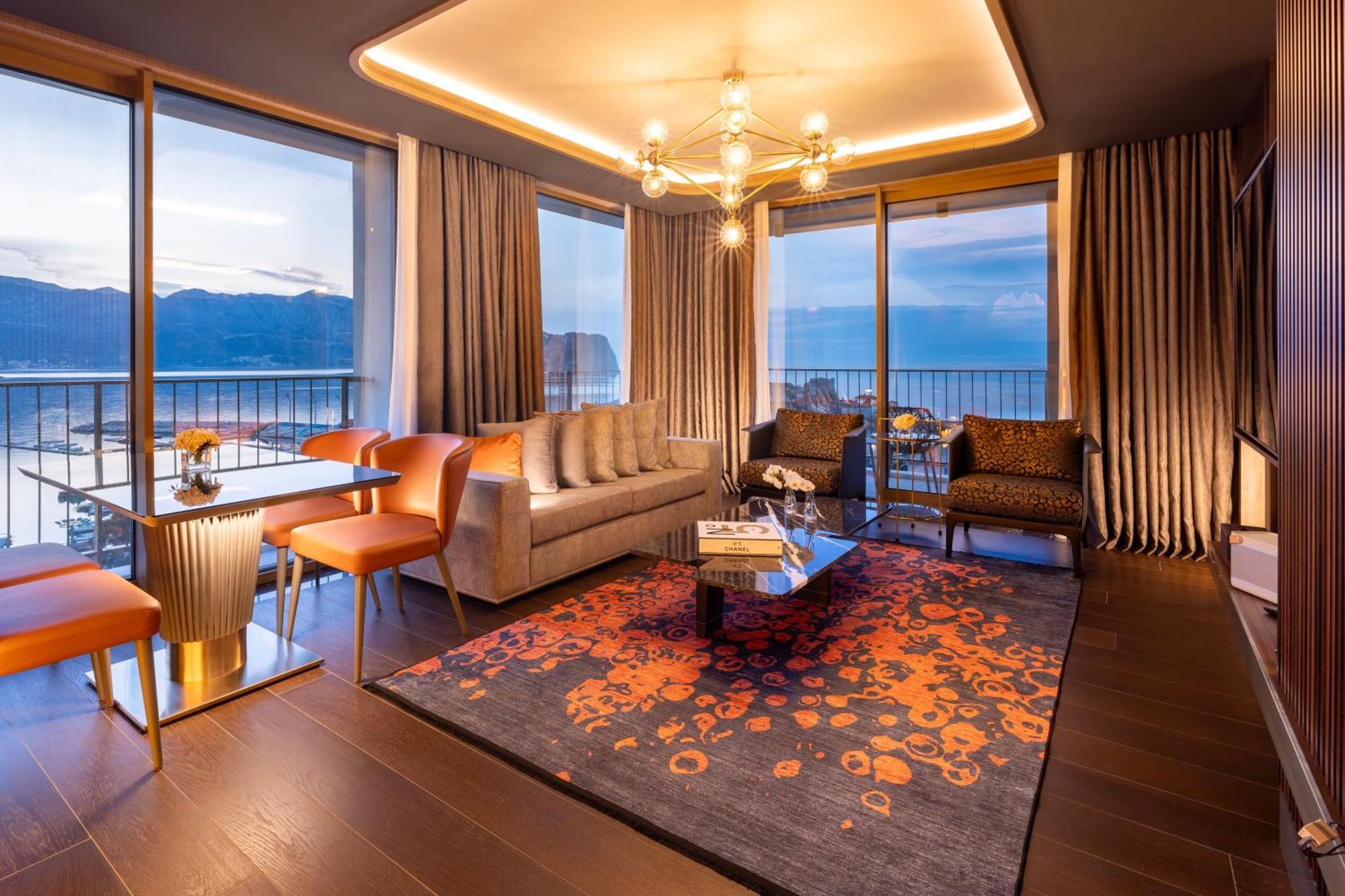 Merit Starlit Hotel & Residences Будва Екстериор снимка
