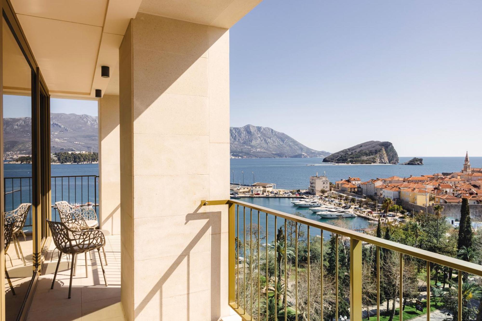 Merit Starlit Hotel & Residences Будва Екстериор снимка