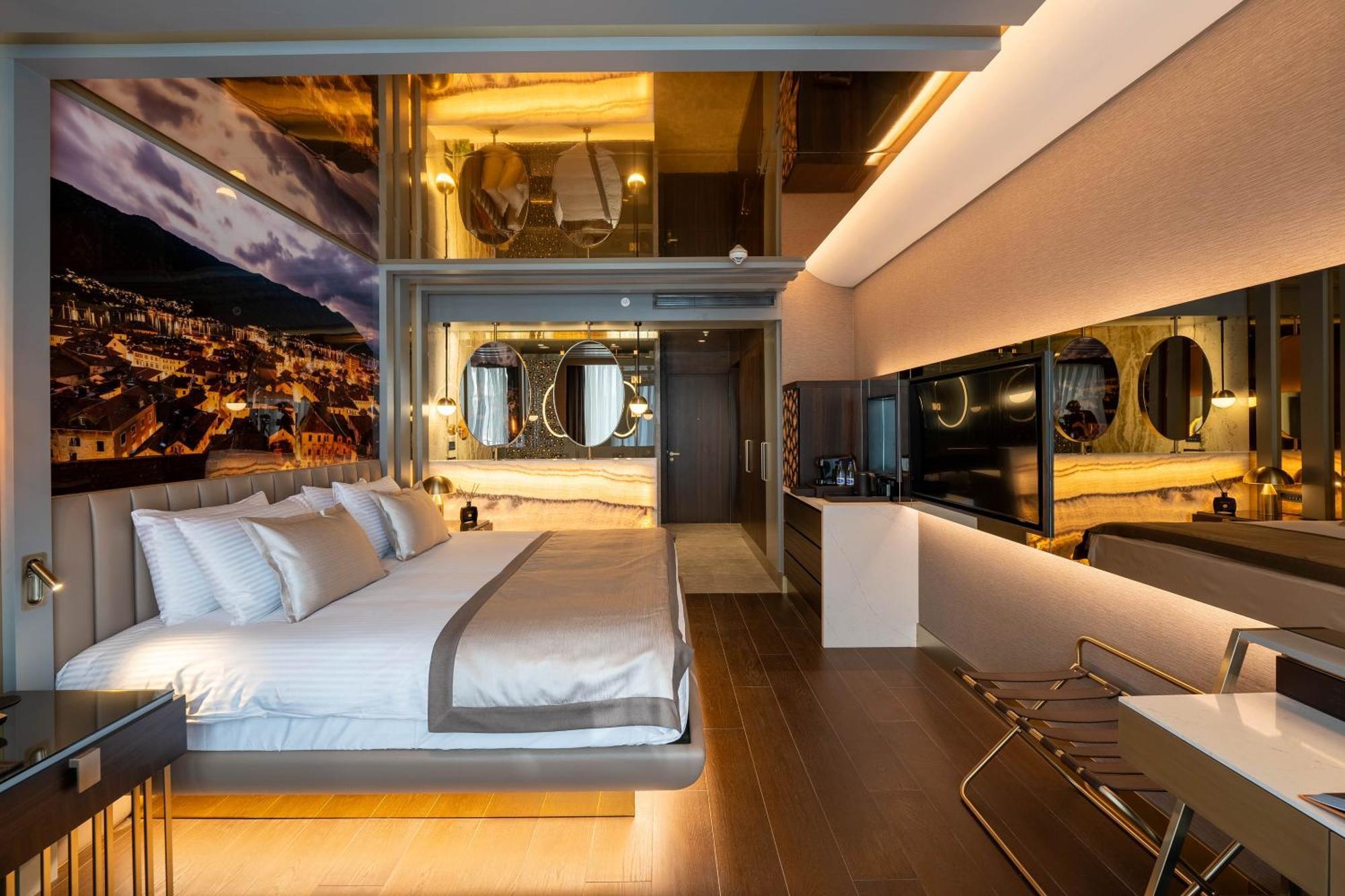 Merit Starlit Hotel & Residences Будва Екстериор снимка