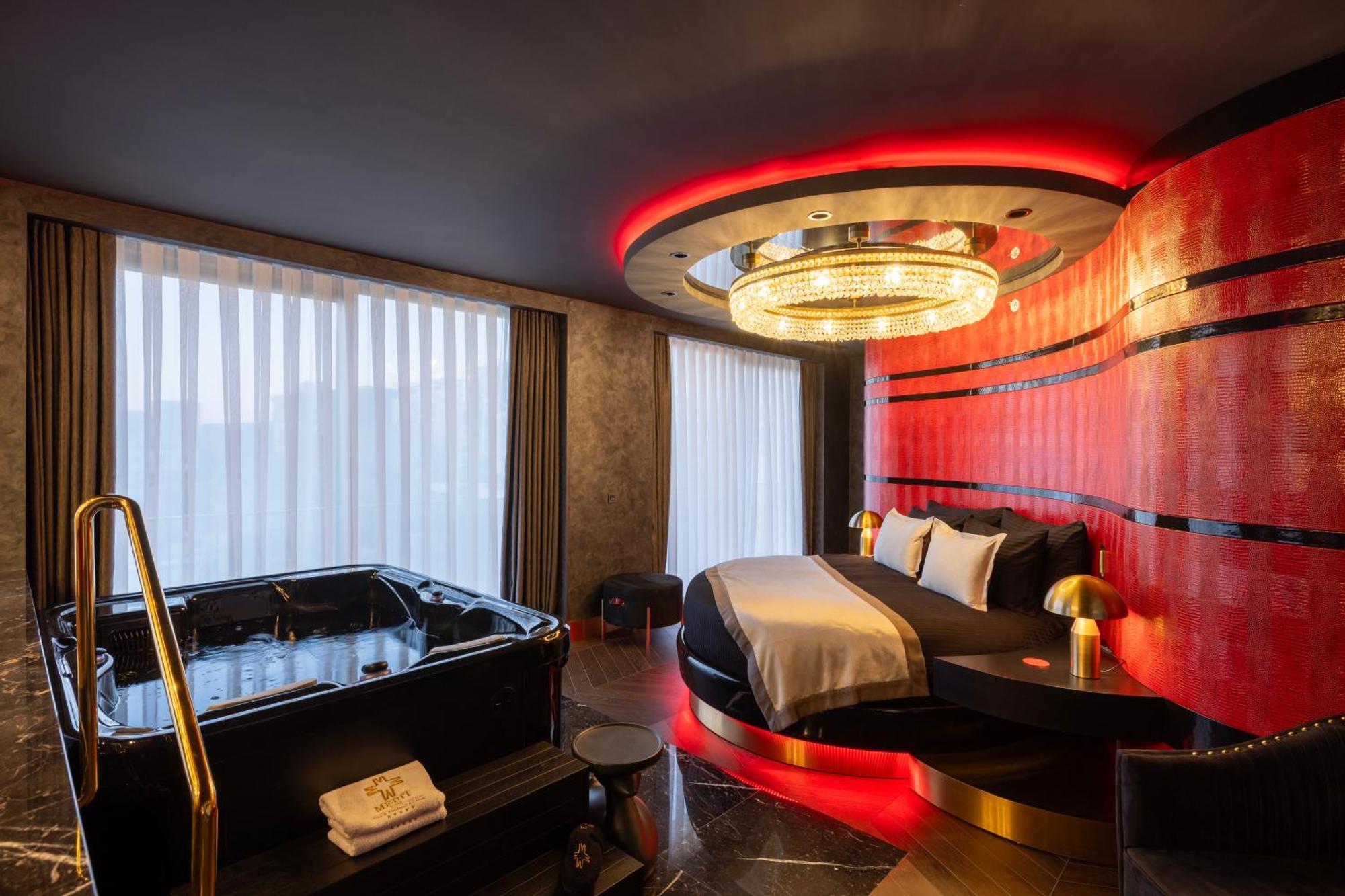 Merit Starlit Hotel & Residences Будва Екстериор снимка